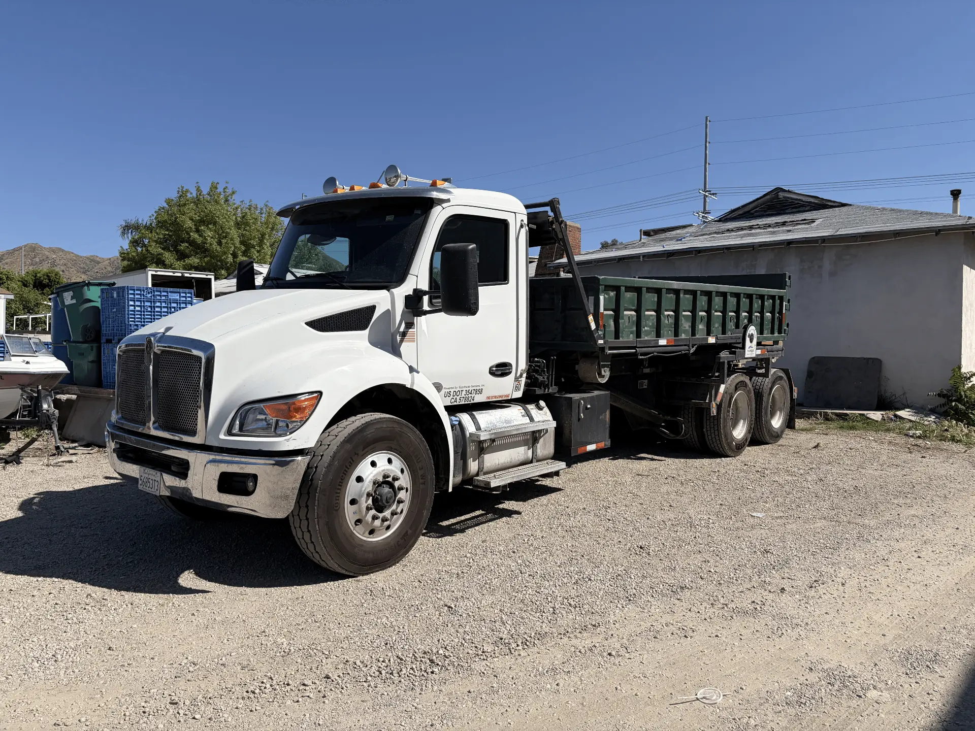 SCV Dumpsters truck serving Saugus, CA